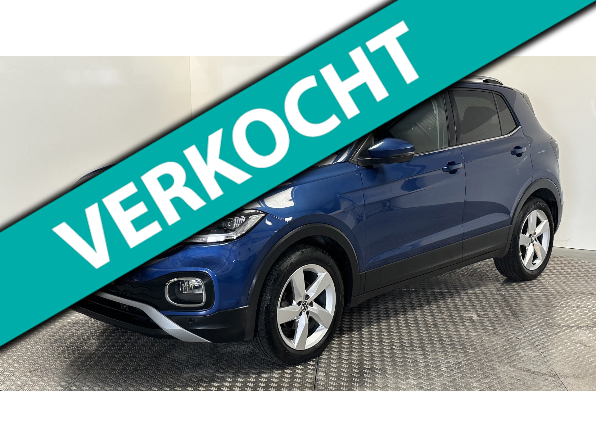 54502641-26.jpg